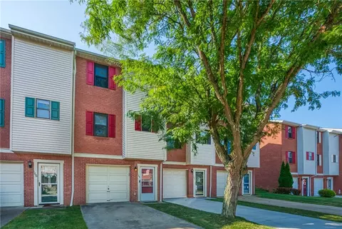 164 Woodhaven Dr, Seven Fields, PA 16046