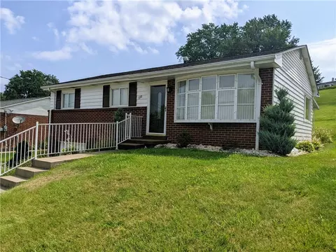 110 Rockwood, Irwin, PA 15642