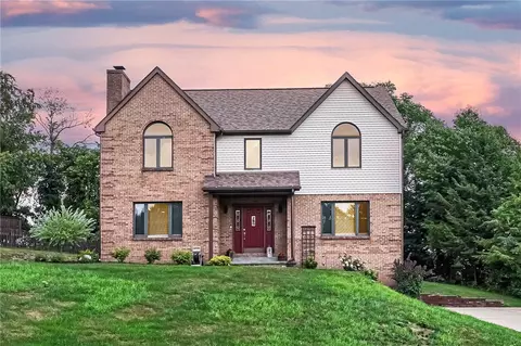 704 Tamarack Dr, Imperial, PA 15126