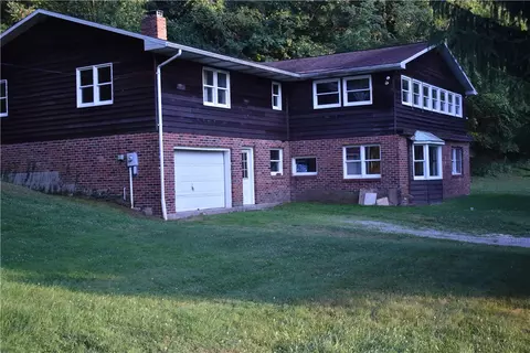 1 Greenhill Dr, Washington, PA 15301