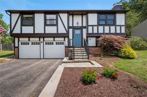 2070 Powell Rd, Cranberry Township, PA 16066