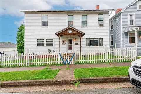 28 N High St, Scottdale, PA 15683