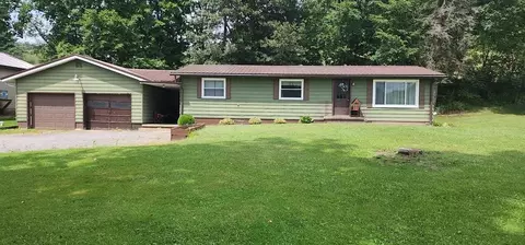1399 Brookville St, Fairmount City, PA 16224