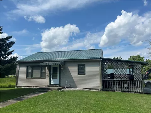 123 Second St, Fredonia, PA 16124