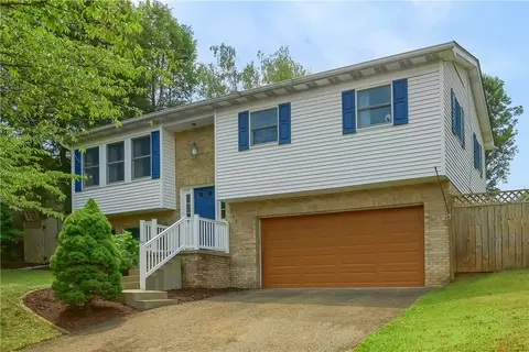 747 Idaho Dr, Lower Burrell, PA 15068