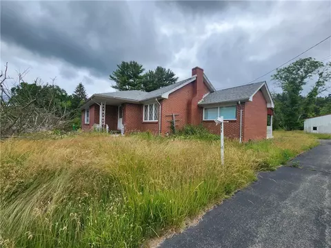 3573 Hubbard Middlesex Rd, West Middlesex, PA 16159