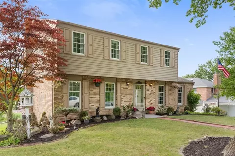 52 Gill Hall, Clairton, PA 15025