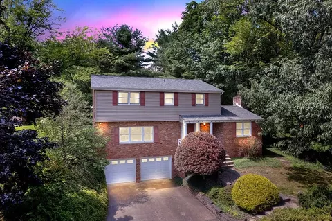 3679 Forbes Trail Dr, Murrysville, PA 15668