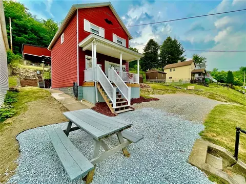 615 Woodlawn Ave, Brownsville, PA 15417