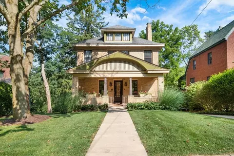 150 Woodhaven Dr, Pittsburgh, PA 15228
