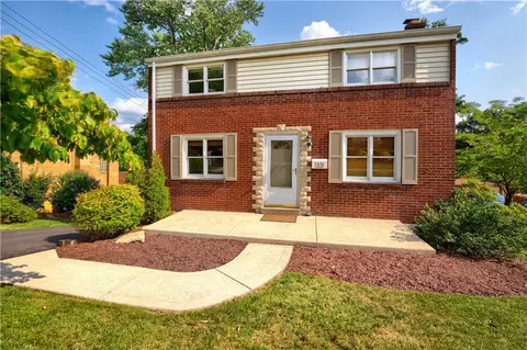 1331 Meadowlark Dr, Pittsburgh, PA 15243