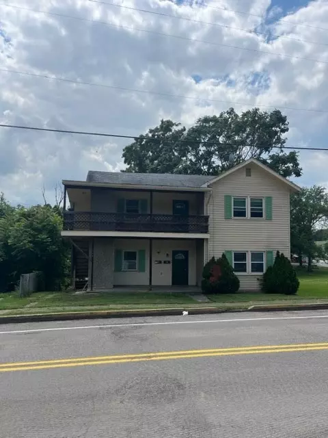 144 N Main St, Madison, PA 15663