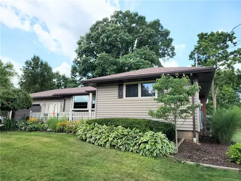 305 Daugherty Dr, New Brighton, PA 15066