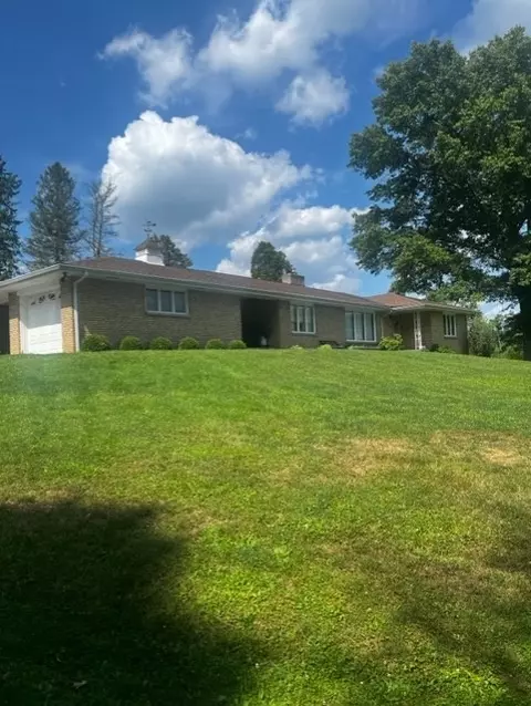 944 Maiden St, Beallsville, PA 15313
