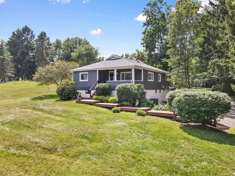 432 Mars Rd, Mars, PA 16046 photo 3