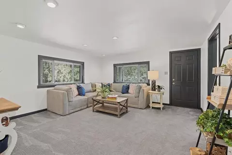 432 Mars Rd, Mars, PA 16046 photo 5