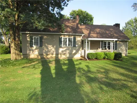 409 S Neshannock, Hermitage, PA 16148