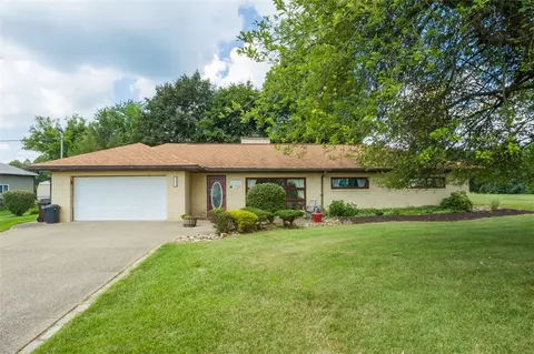 3938 Hills Church Rd, Murrysville, PA 15632