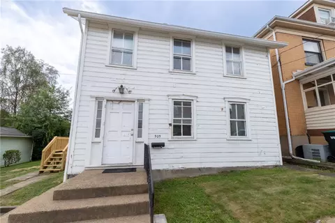 909 Dickey St, Tarentum, PA 15084