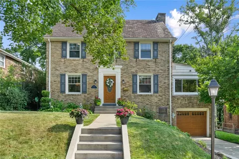 208 Monroe Dr, Pittsburgh, PA 15229