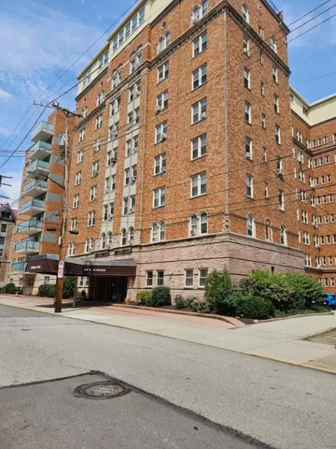 144 N Dithridge St #408, Pittsburgh, PA 15213