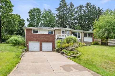 509 Edgehill Dr, Gibsonia, PA 15044