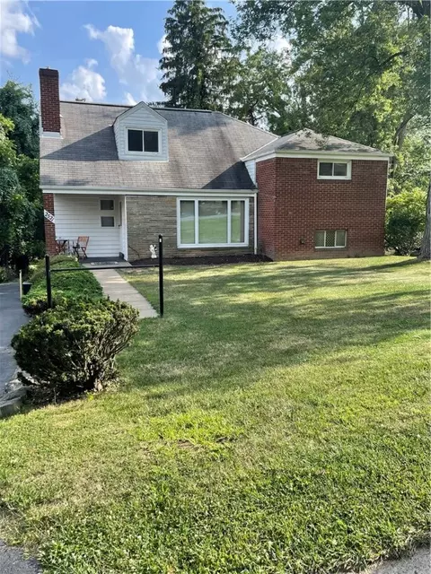 2521 Applegate Ave, Bethel Park, PA 15102