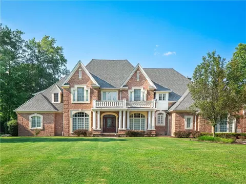 4015 Mcconnell Rd, Hermitage, PA 16148