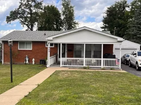 860 Quaker Dr, Irwin, PA 15642