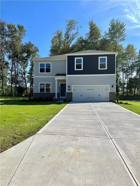 125 Winterwood Dr, Butler, PA 16001