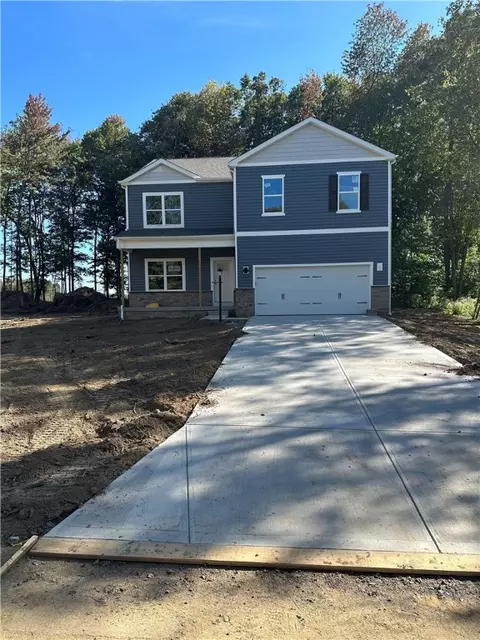 129 Winterwood Dr, Butler, PA 16001
