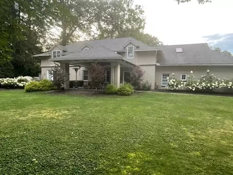 303 Pine Rd, Sewickley, PA 15143