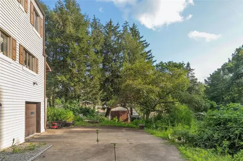 211 Mamont Dr, Export, PA 15632 photo 25