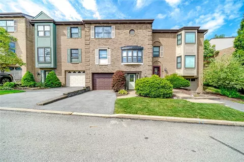 351 Nature Trail Ln, Murrysville, PA 15668