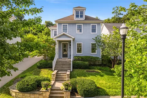 1587 Biltmore Ln, Pittsburgh, PA 15217