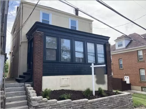 25 W College St, Canonsburg, PA 15317