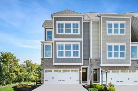 501 Sage Dr, Canonsburg, PA 15317