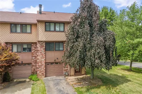 2001 Clearfork Rd, Bridgeville, PA 15017