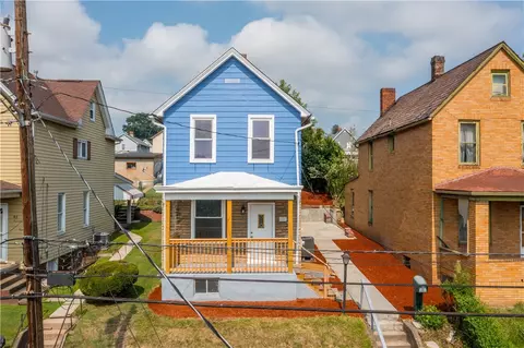 85 Watkins Ave, Donora, PA 15033