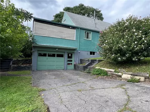 1051 Minnesota Ave, Glassport, PA 15045