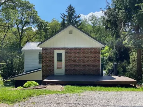 550 Herman Rd, Butler, PA 16002