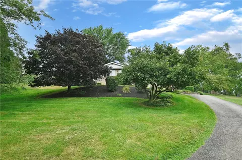 297 Linden Rd, Canonsburg, PA 15317