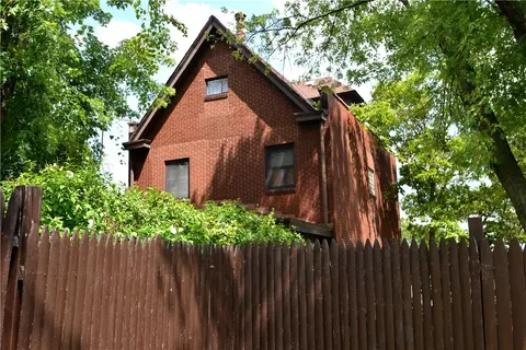 681 Miller Ave, Clairton, PA 15025