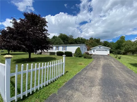 109 Crossview Acres, Mcclellandtown, PA 15458