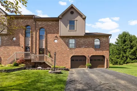 701 Sunset Cir, Cranberry Township, PA 16066