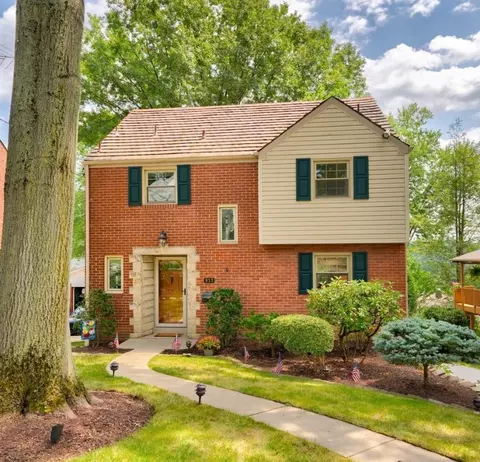 913 Summer Pl, Pittsburgh, PA 15243