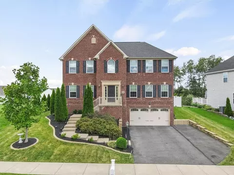 406 Elgin Cir, Coraopolis, PA 15108