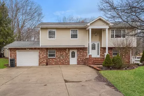 178 Hall Rd, Aliquippa, PA 15001