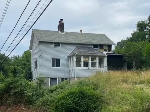 841 Old Coal Hollow Rd, Verona, PA 15147