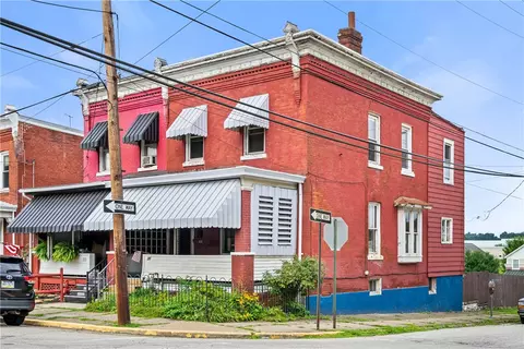 301 S 5th St, Jeannette, PA 15644